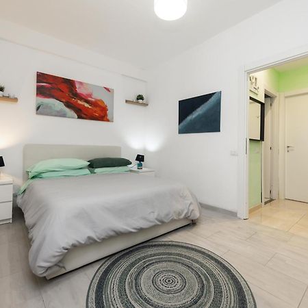 Lotus - Appartamento Sul Mare A Ostia Con Giardino Relax Exterior photo